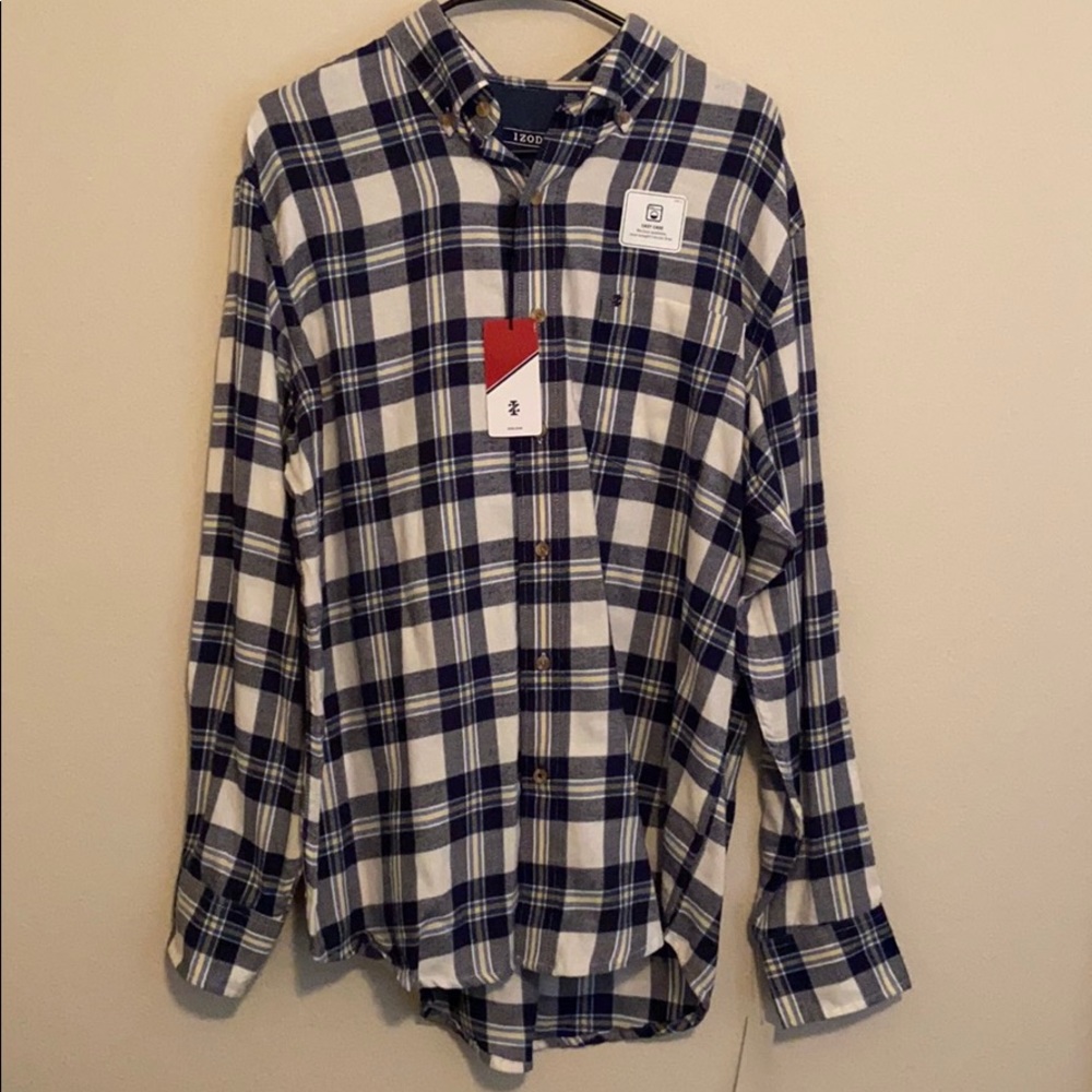 Izod Men’s Flannel Plaid Button Up